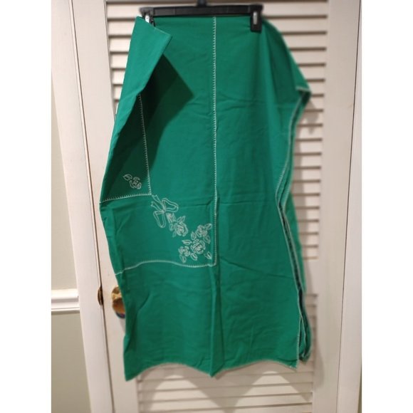 Vintage Table cloth and matching napkins Holiday Linines - Picture 3 of 8